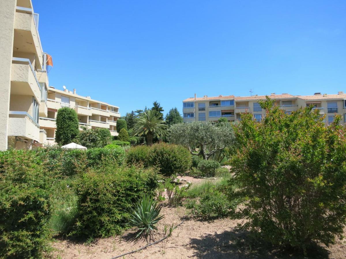 Joli Studio A Front De Mer Saint-Raphaël Exterior foto