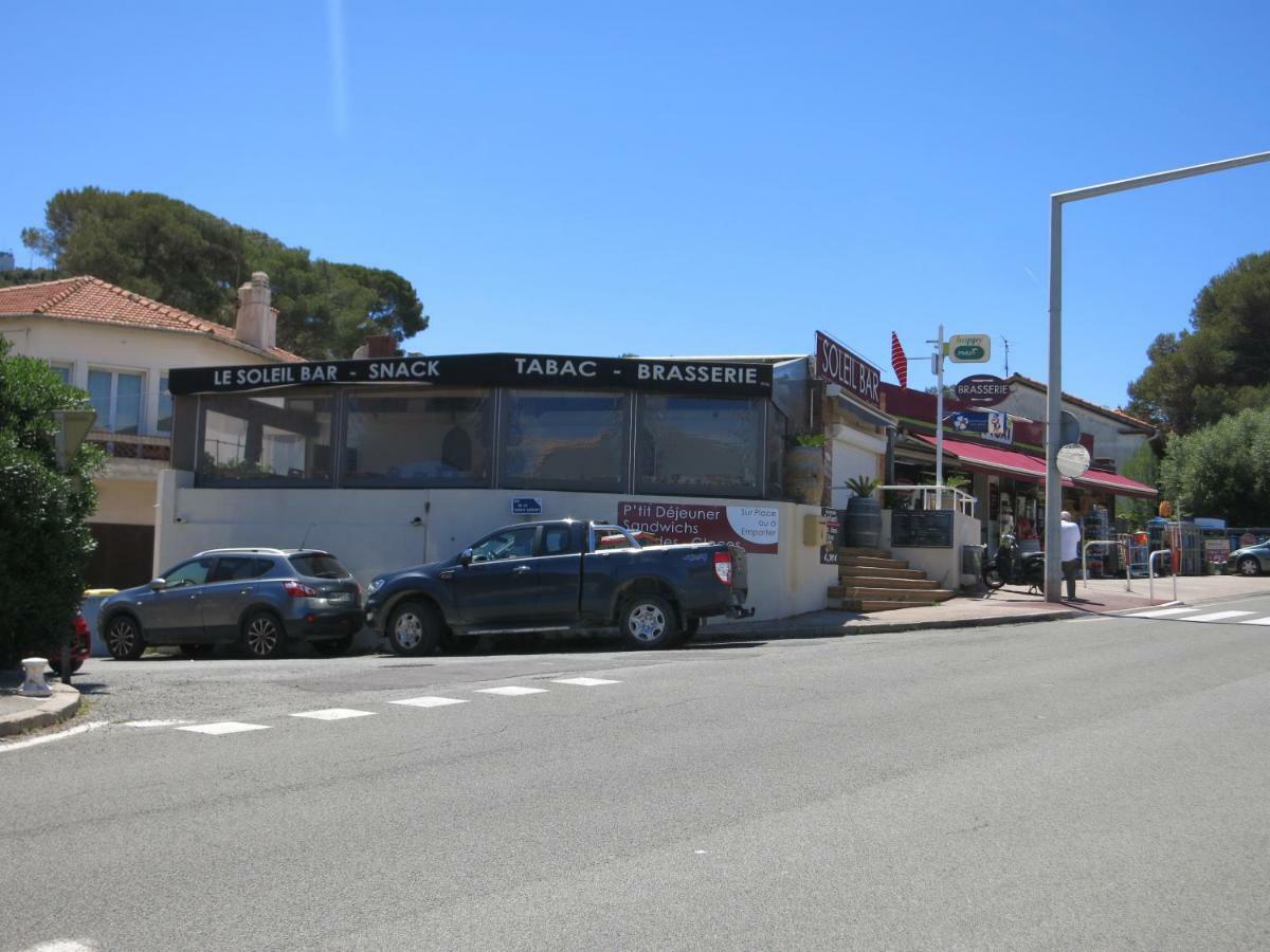 Joli Studio A Front De Mer Saint-Raphaël Exterior foto